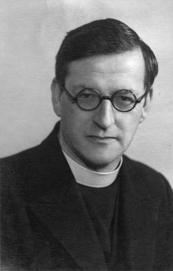 [Photo of Rev. Cecil Morris]